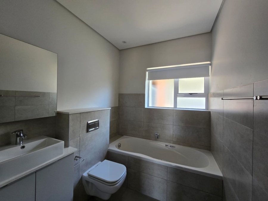 To Let 3 Bedroom Property for Rent in George South Western Cape